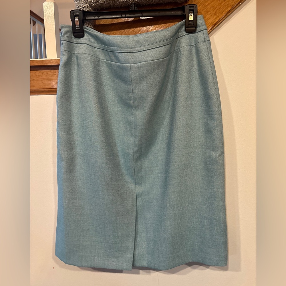 Kasper Blue Women's Skirt and Blazer Suit Set - Picture 3 of 10